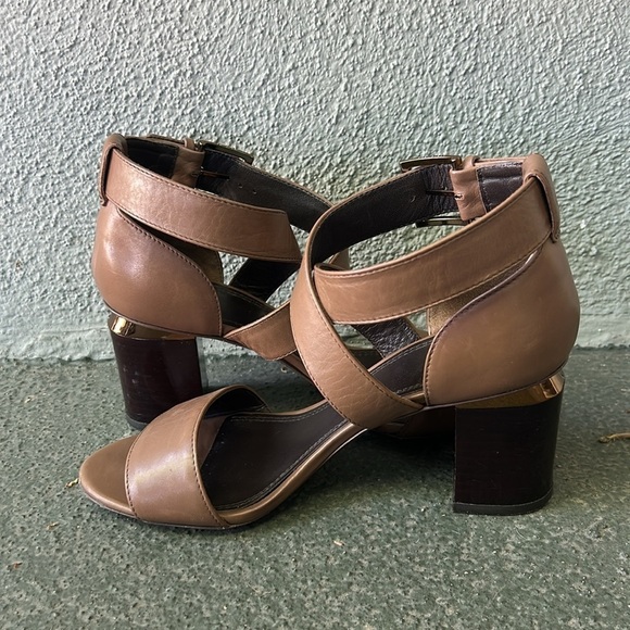 Tory Burch Delany Strappy Heels Open Toe Leather Sandals Block Heel Sz 7 - Picture 7 of 10